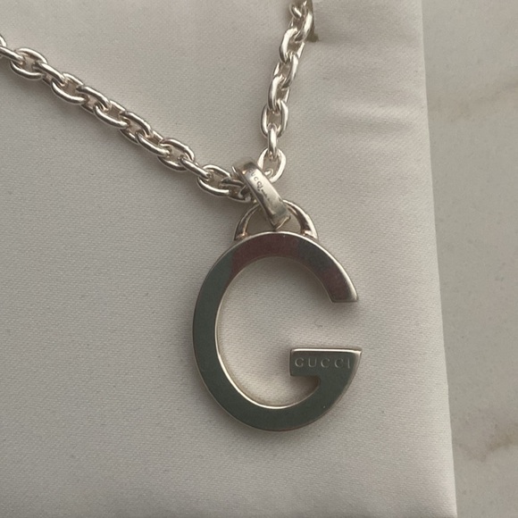 GUCCI Statement G necklace. Sterling Silver 925. New in box - Picture 5 of 9